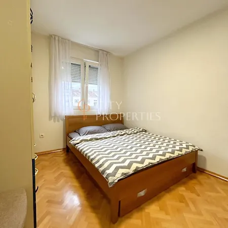 Charming And Lovely In Center Appartement *